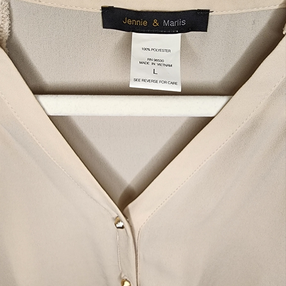 Blouse - Picture 2 of 3